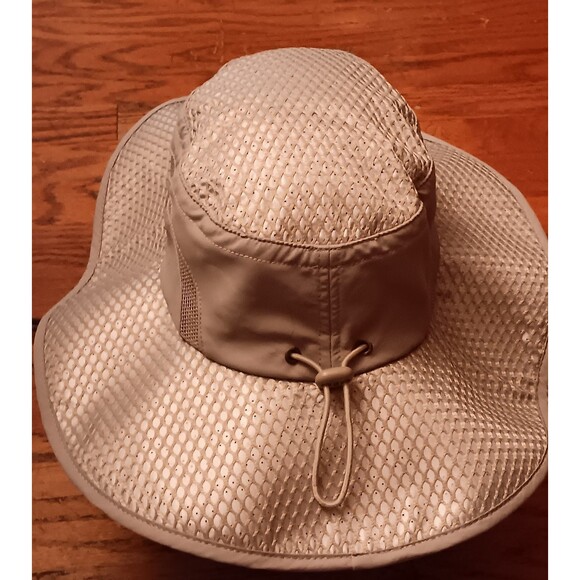 Artic air hat - Picture 2 of 2